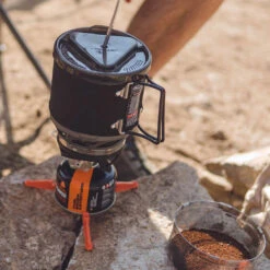 Jetboil Silicon Coffee Press Grande -Deals AwnixTent Store 1107431 insitu01
